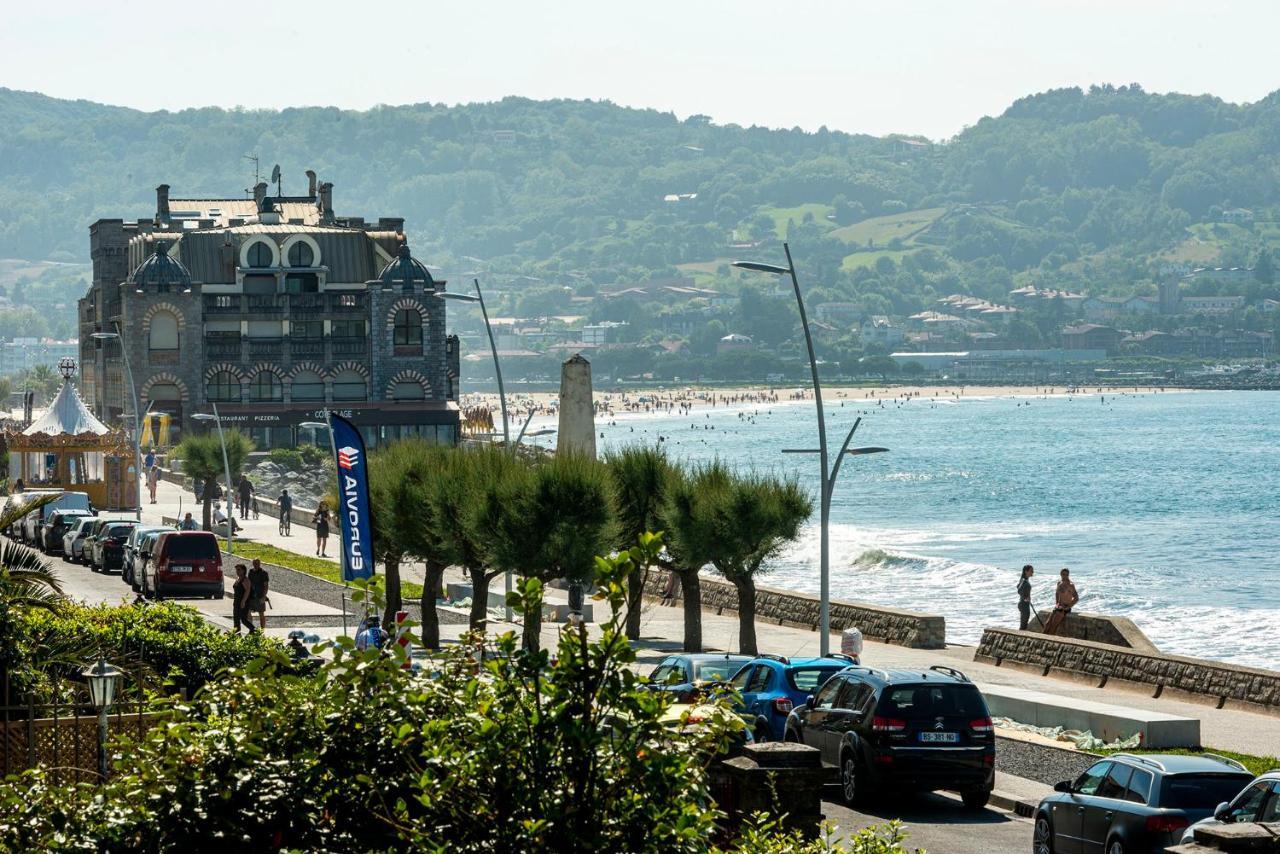Apartment Premiere Ligne De Plage, Face A La *